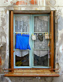 This is the way most laundry gets dried in the South of France.